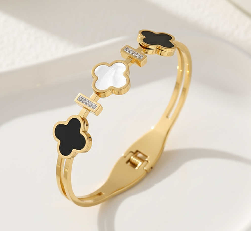 Gold-Plated Clover Charm Anti-Tarnish Bangle with Black and White