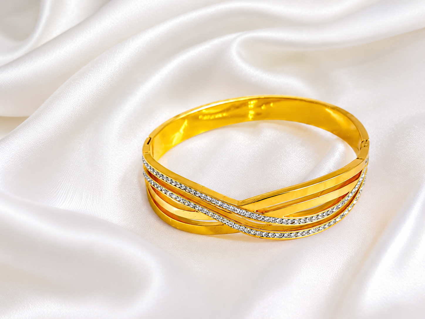 Golden Bloom 18k Anti-Tarnish Kada
