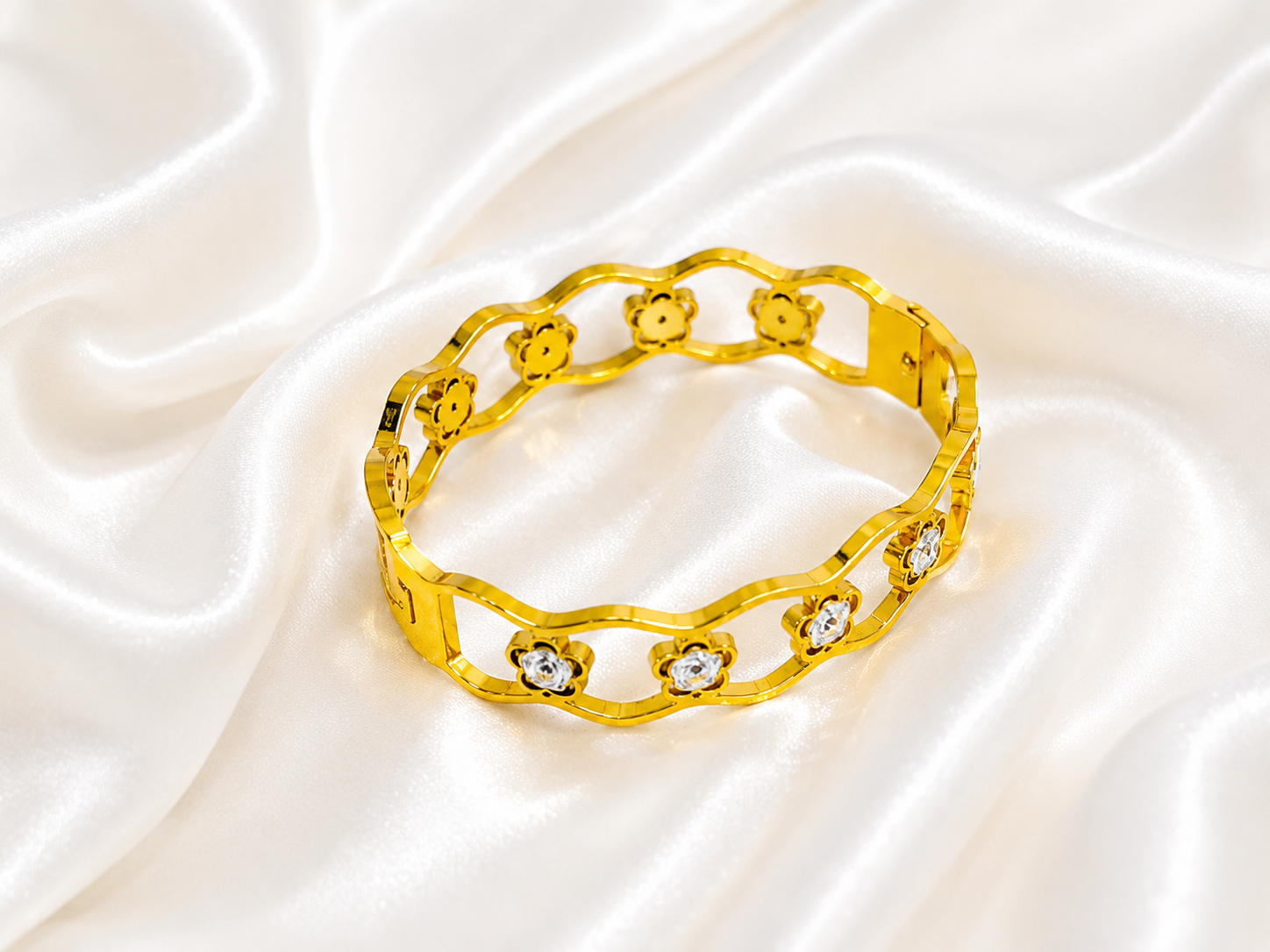 Golden Bloom Anti-Tarnish Kada Bracelet