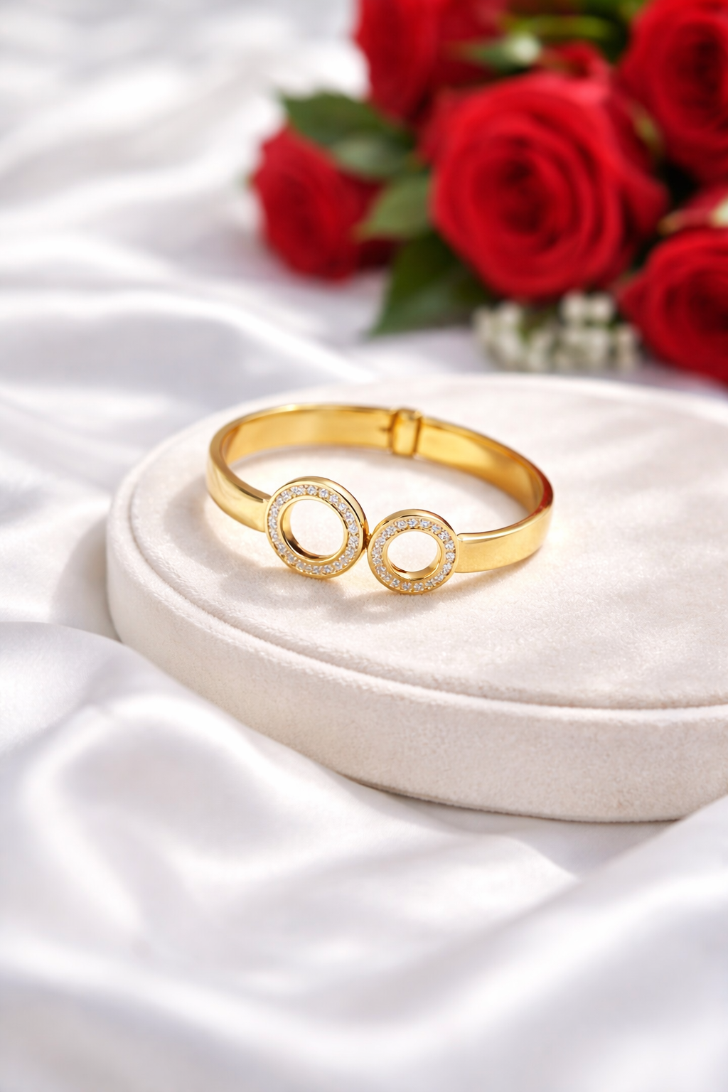 Eternal Halo Stone rounded Gold Bangle 18k Gold Plated – Valentine Special