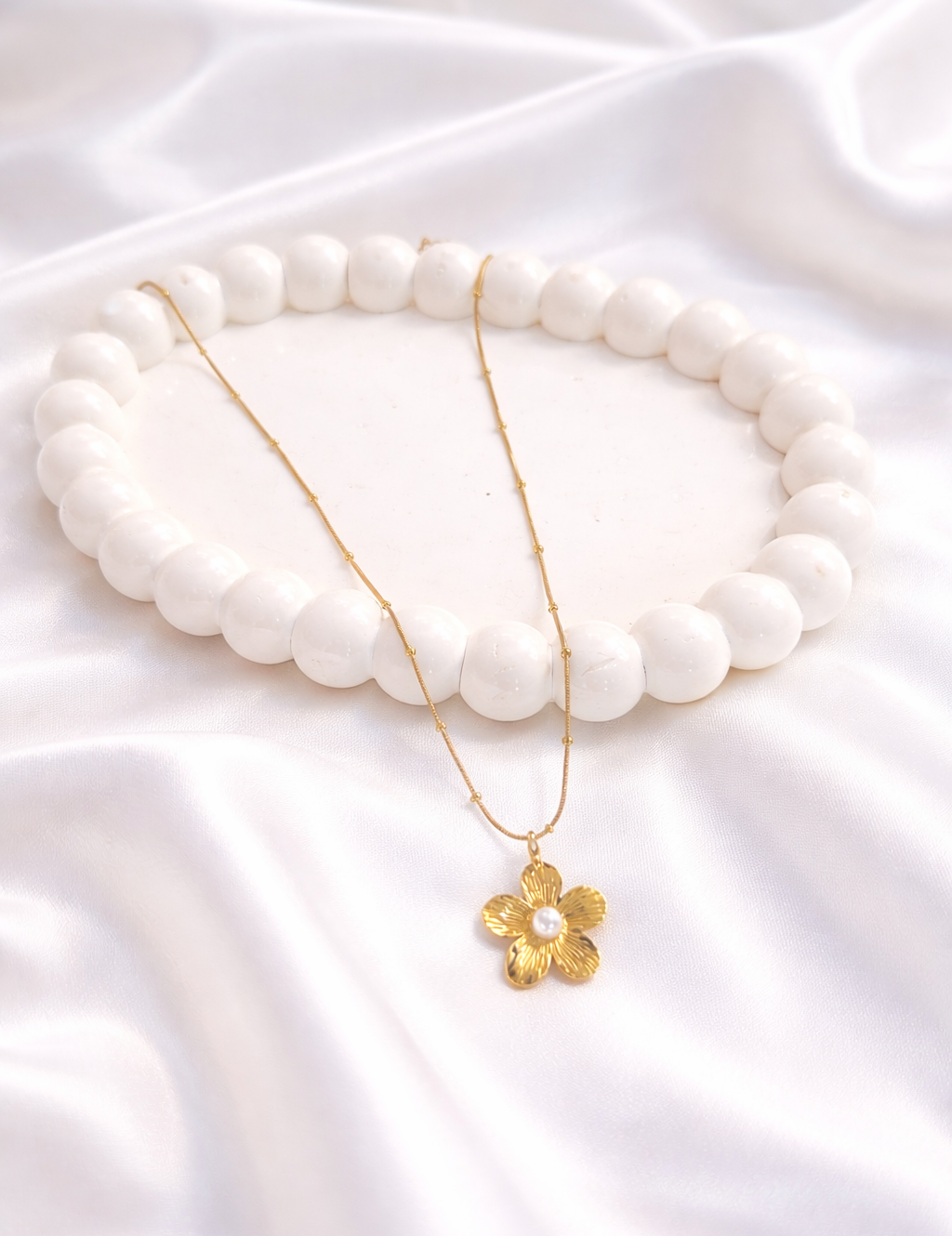 Anti-Tarnish Gold Plated Pearl Floral Pendant Necklace