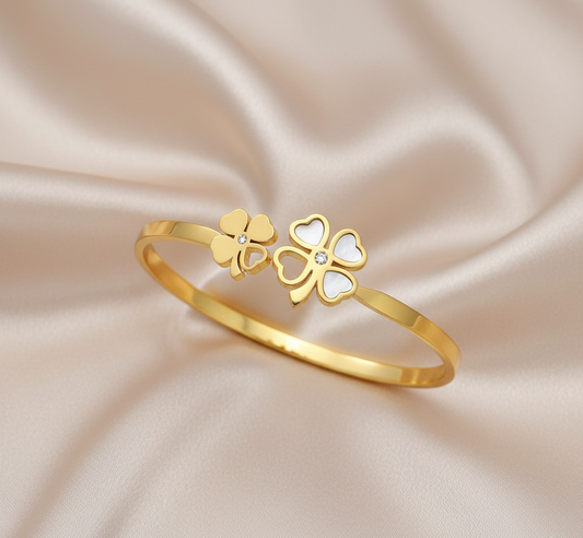 Gold-Plated Anti Tarnish Four-Leaf Clover Themed Openable Bangle