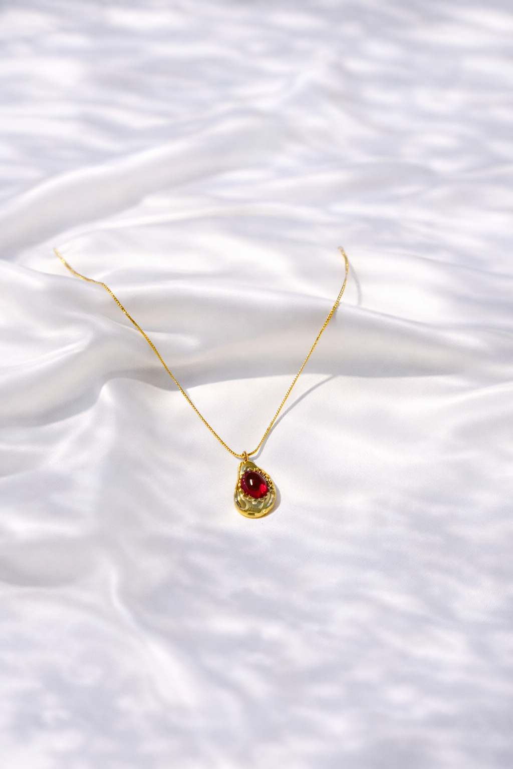Anti-Tarnish Gold Red Stone Teardrop Pendant Necklace