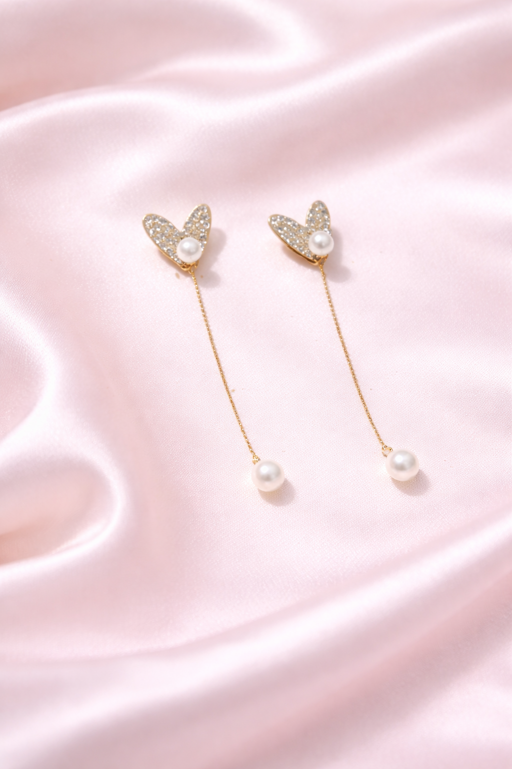 Anti-Tarnish Gold Heart Chain Drop Earrings with Pearl Finish