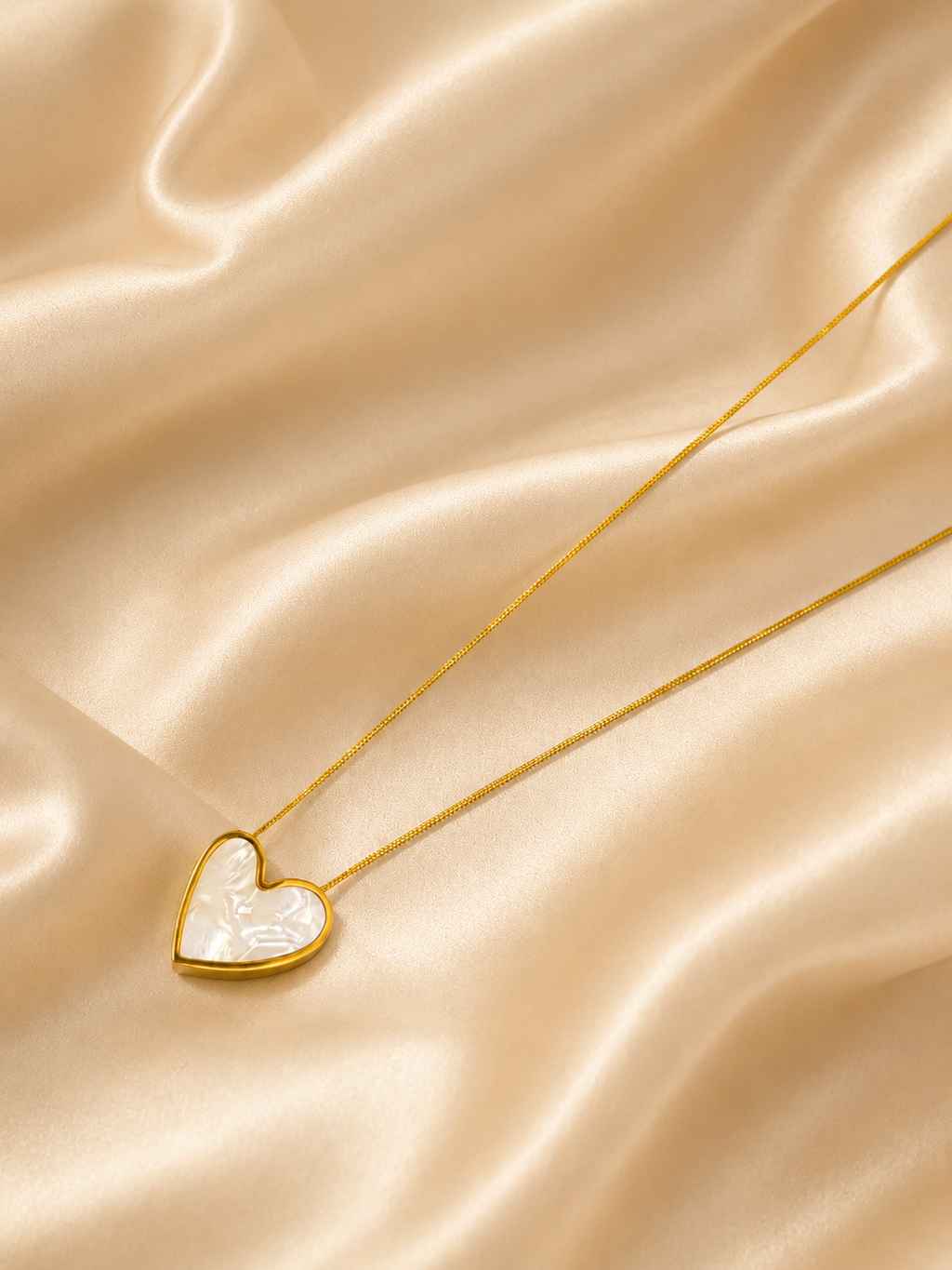 Lustre Heart Pendant Anti-Tarnish